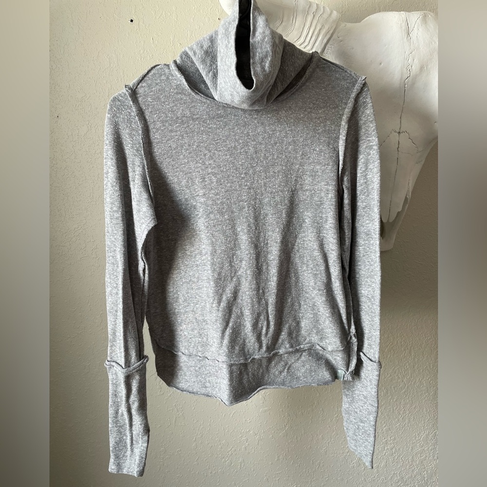 We the Free Gray Lightweight Long Sleeve T-Shirt